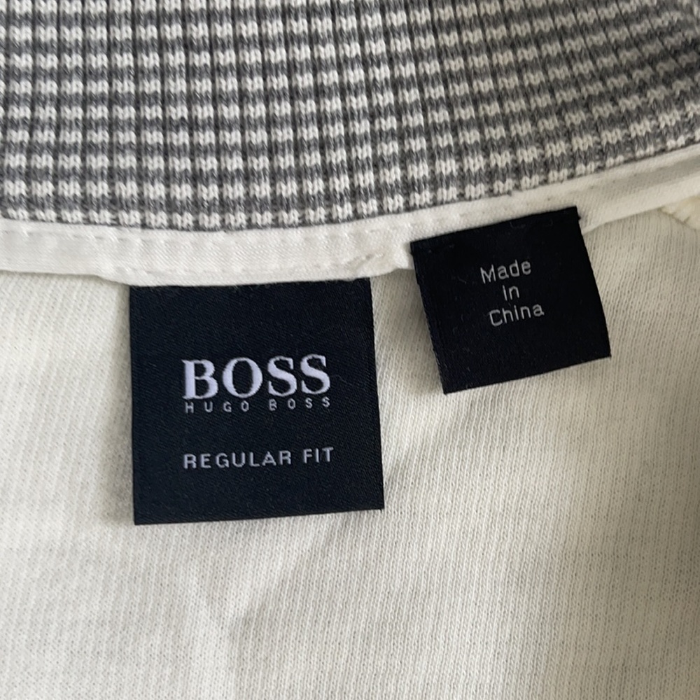 Hugo boss pull over - Picture 3 of 6